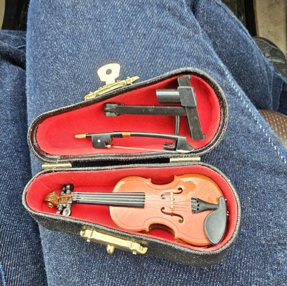 Other - Wooden Miniature Violin with Stand, Bow and Case, Mini Musical Instrument, Dollh